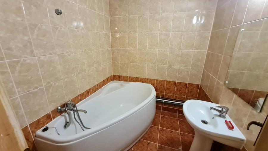Casa 4 camere zona Trei Stejari