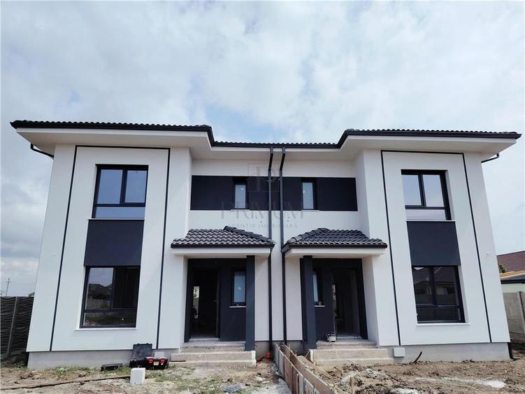 DUPLEX SPATIOS - ZONA CENTRALA - LANGA ASFALT