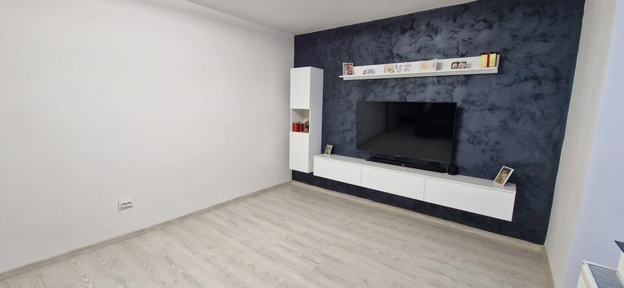 Apartament 2 camere, decomandat, 56 mp, zona Centrala Bals