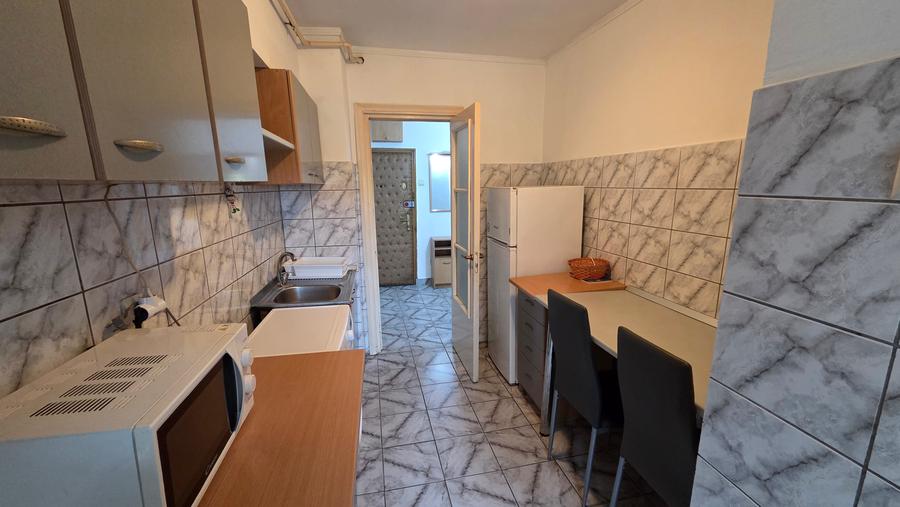 Exclusivitate-Dacia, apartament 2 camere, centrala gaz, et. 2/4, termen lung