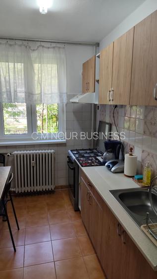 Ap 3 cam, et 1/10, bloc anvelopat,vizavi de Veranda Mall, Obor, metrou 5 min - 10