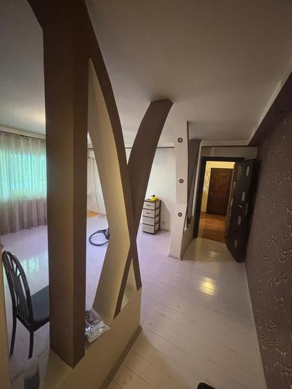 Apartament 3 camere de vanzare in zona Drumul Taberei-metrou Tudor Vladimirescu
