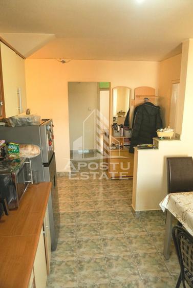 Apartament de vanzare cu 3 camere, decomandat, Bucovina, Timisoara