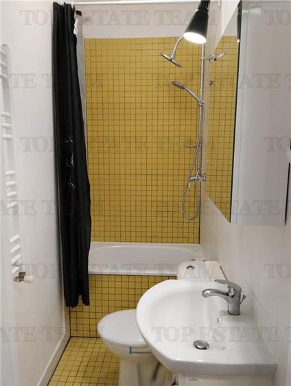 Apartament 3 camere de inchiriat in vila ,cochet, nou renovat , balcon, curte