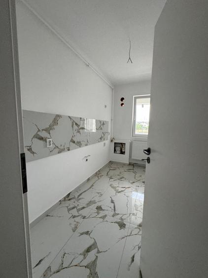 BLOC FINALIZAT-GARSONIERA DECOMANDATA-BALCON-COMISION 0% TVA INCLUS