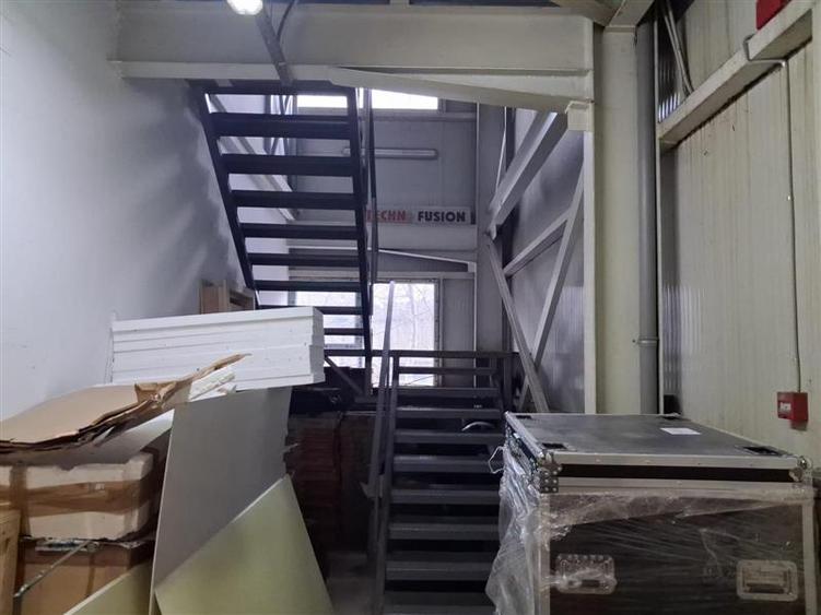 Spatiu comercial 1197 mp utili, 1000mp teren - Valea Lupului , Iasi