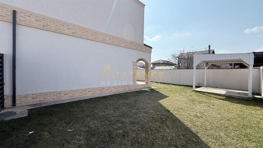 Duplex - 5 camere - 3 bai - 304 mp teren la intrare in comuna Berceni
