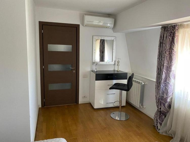 De închiriat: Penthouse duplex la 2 min de metrou Aviatorilor