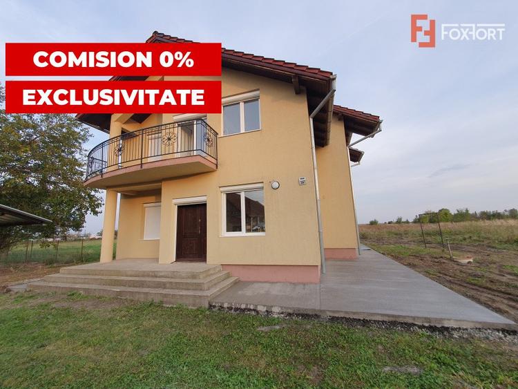 Vila cu 5 camere, 236 mp, teren 5805 mp, gaz, Brestea - Denta