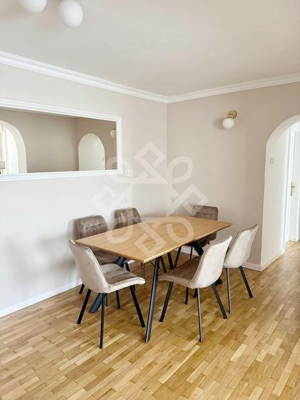Apartament cu 4 camere de inchiriat ultracentral in Oradea