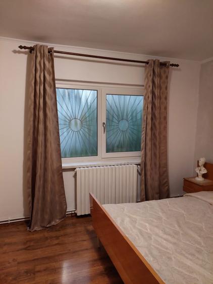Apartament 4 camere, 100 mp, zona 1 Mai aproape de facultatea de Medicina