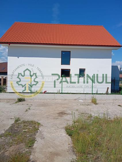 Casă de vânzare în Tălmaciu, spațiu generos, exterior la cheie, interior la alb - 23