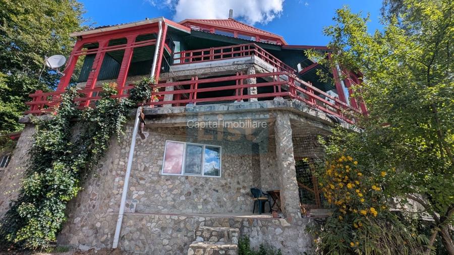 CASĂ DE VACANȚĂ – LEPȘA| 804 MP UTILI | 14 CAMERE | TEREN 1.857 MP - 2