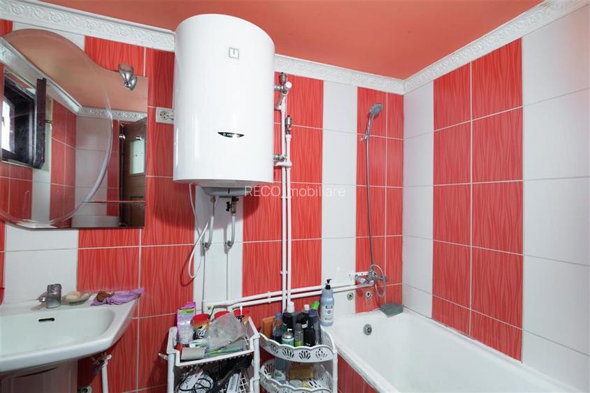 RECO, Doua case, una noua iar cealaltă renovată complet, Zona Tarcea, - 24