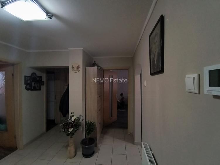 APARTAMENT DE VANZARE IN SIRET – 4 camere | Etaj 1 - 10