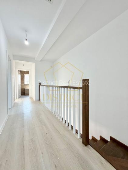 Duplex cu 5 camere si 2 bai, 470 mp teren si 115 mp utili in Ghiroda.