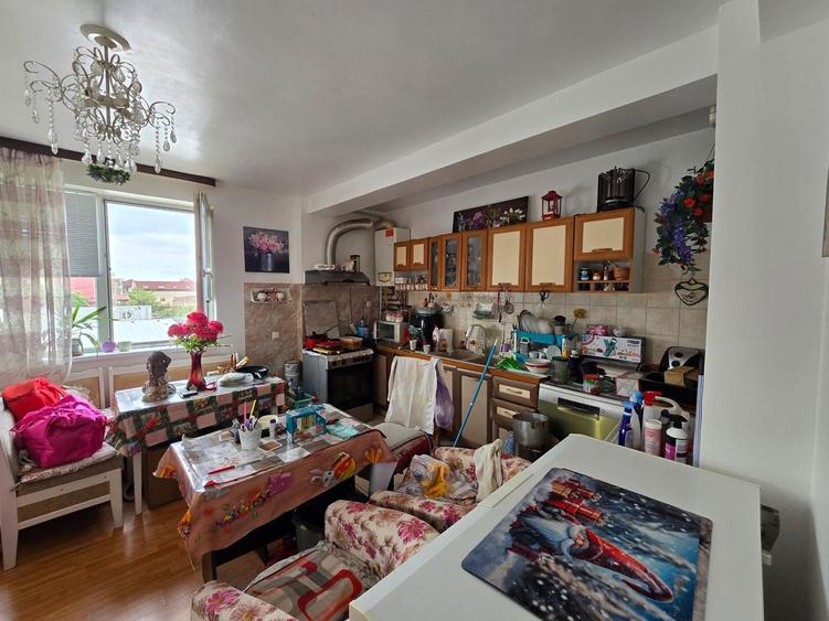 Apartament 3 camere, 2 bai, Dumbravita, Mobilat si Utilat, Loc de parcare in CF