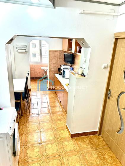 Apartament 3 camere de vânzare – Calea Lipovei 115.000 EUR