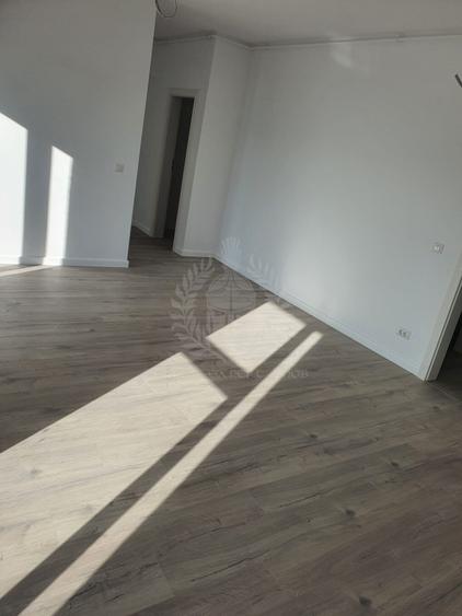 //2 CAMERE//SPATIU BIROURI// MRS GRADINILE//