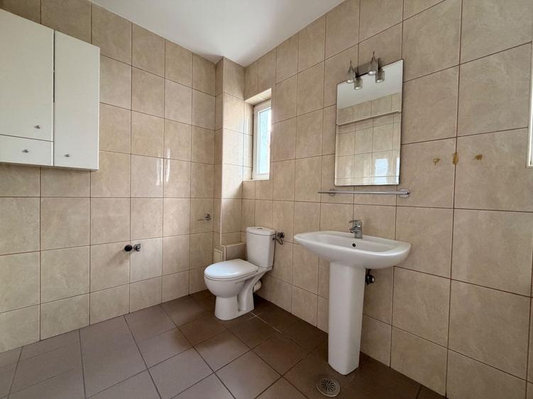 CASA + GARAJ | CURTE LIBERA