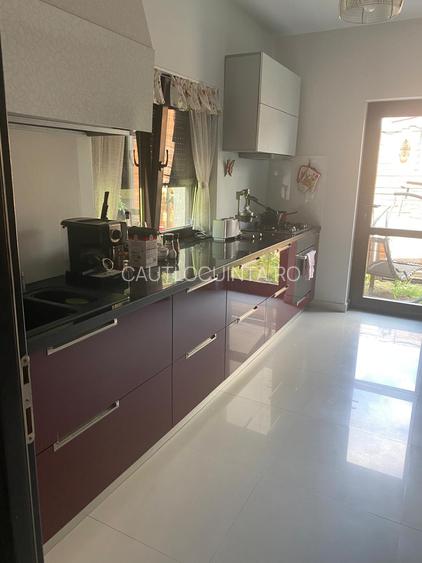 Vila | Aparatorii Patriei | 4 parcari | Metrou 3' | Centrala - 5