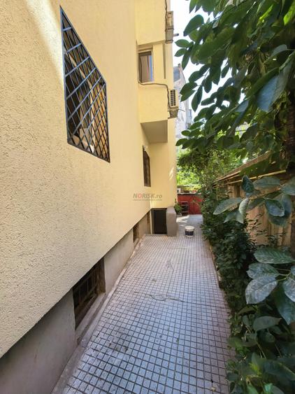 0% Comision | 2 Camere cu farmec 70MP | Renovat 2023, tavane înalte, FARA Risc