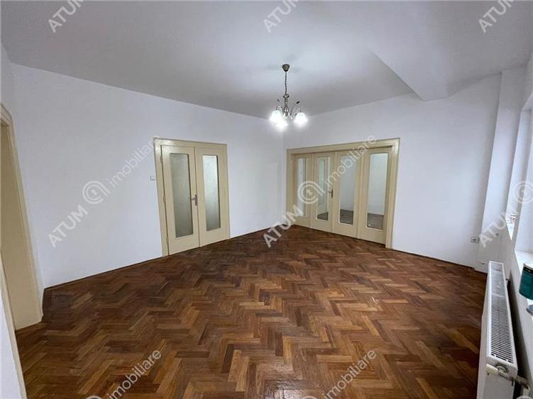 Apartament 4 camere ultracentral Sibiu