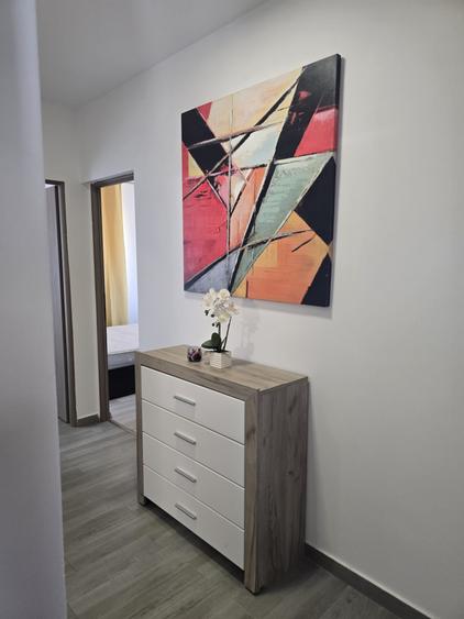 Apartament de 2 camere, decomandat, 57mp + terasa 40mp, zona Buna Ziua