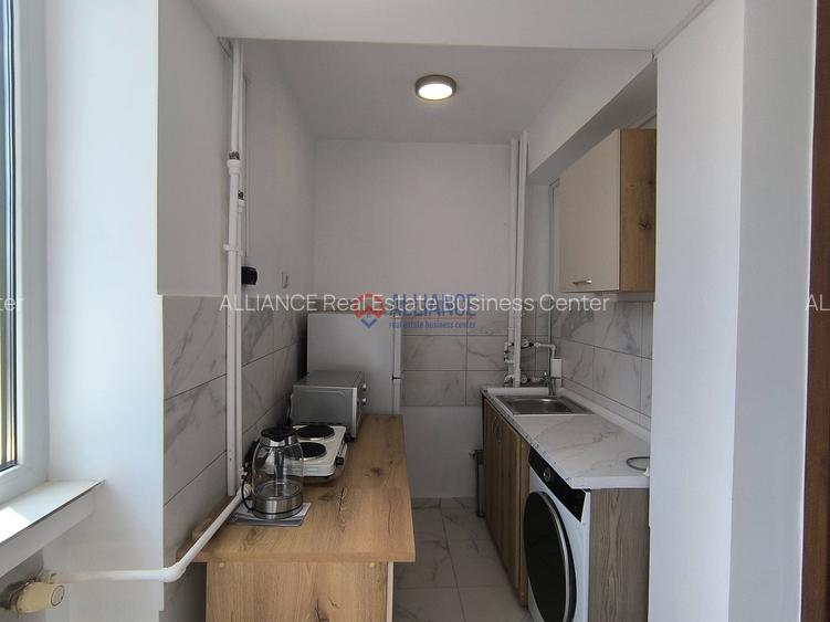 FAR - Studio cochet cu priveliste catre port ! - 7