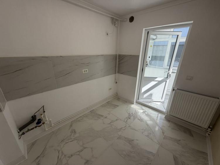 De vânzare apartament 2 camere Cartier Hipodrom NOU