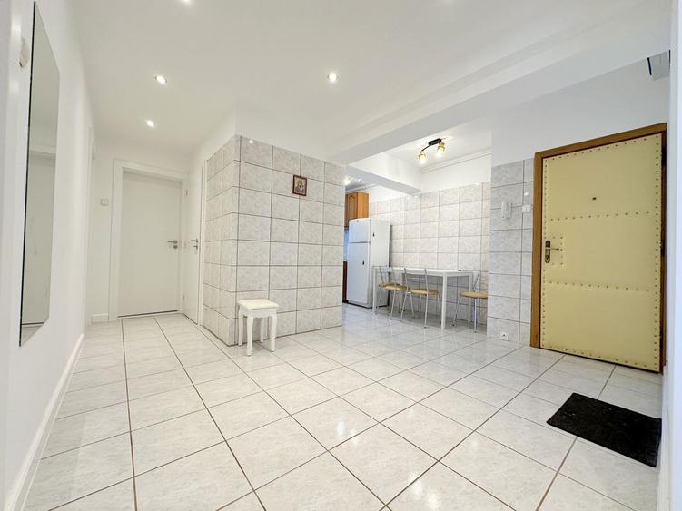 Apartament 3 camere, zona Dacia