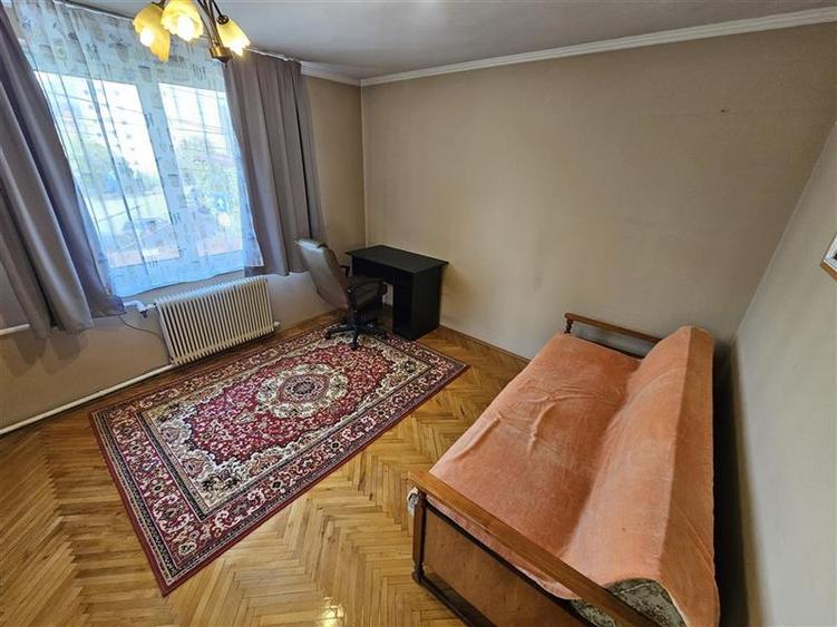 Inchiriere casa individuala 4 camere, zona Piata Fraternitatii, cartier Gheorghe