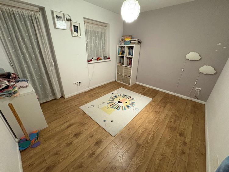 Casa insiruita, 1 unitate, finisata, 4 camere, zona Florilor, Floresti