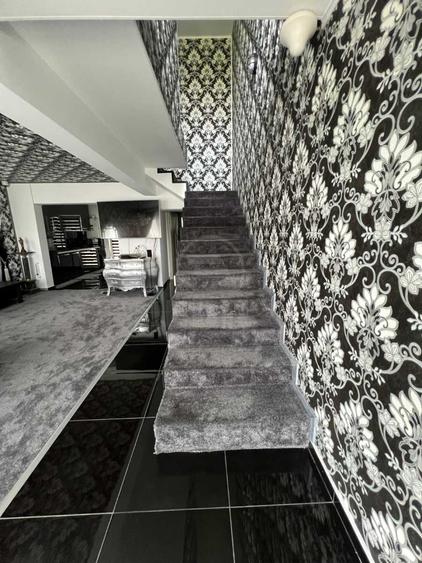 Vanzare Casa 4 camere; 103 mp; 3 bai , Teilor