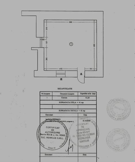 Piata Sfatului, 41 mp., ideal regim hotelier, de renovat la interior, acces usor