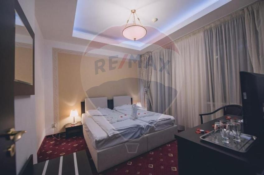 HOTEL 3 stele de vanzare Predeal centru, Brasov