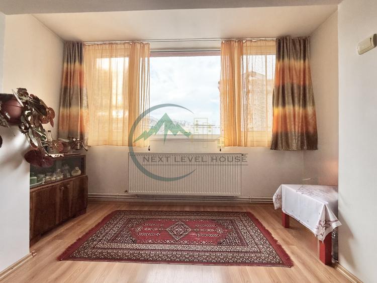 Apartament 3 camere, intrare Racadau