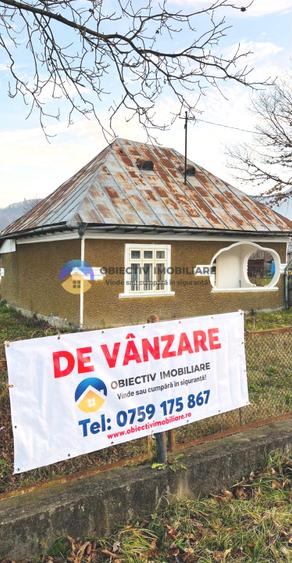 Casă PÂNGĂRAȚI la DN 15 cu vedere spre râul BISTRIȚA