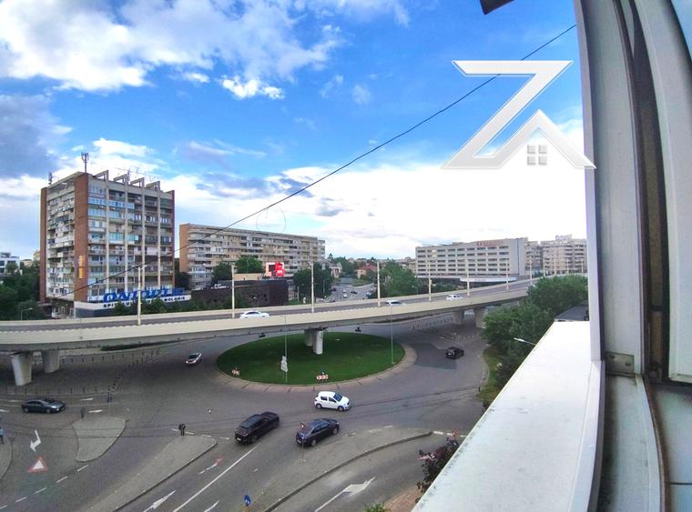ULTRACENTRAL • 4 CAMERE • PARCARE • IDEAL STUDENȚI / BIROU