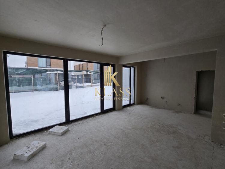 Vila 5 camere Tunari de vanzare