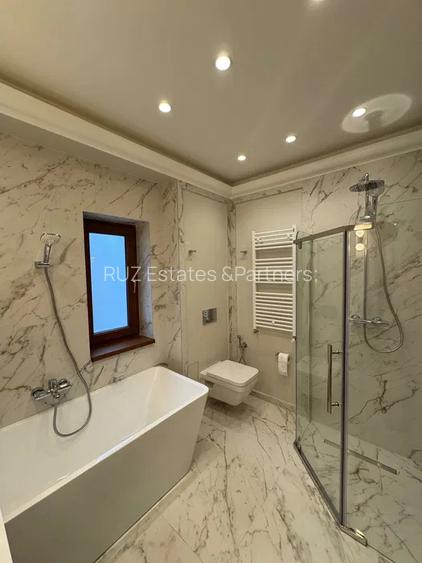 Apartament 3 camere | Centrala proprie | Capitale