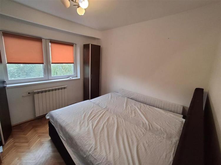 Apartament 2 camere decomandat balcon pivnita zona Terezian