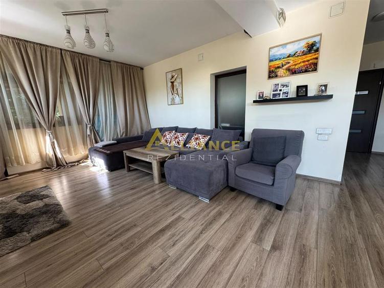 Vila 7 camere 240 MPU | Teren 400 mp | Panouri 27 kw