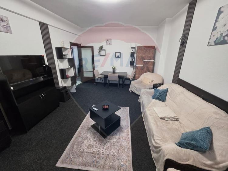 Apartament cu 2 camere de închiriat în zona P-ta Romana