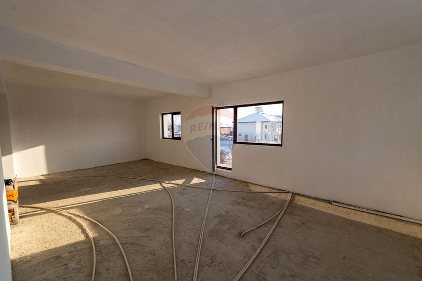 Casa / Vila spatioasa P+1+M de inchiriat zona Padurea Cernica