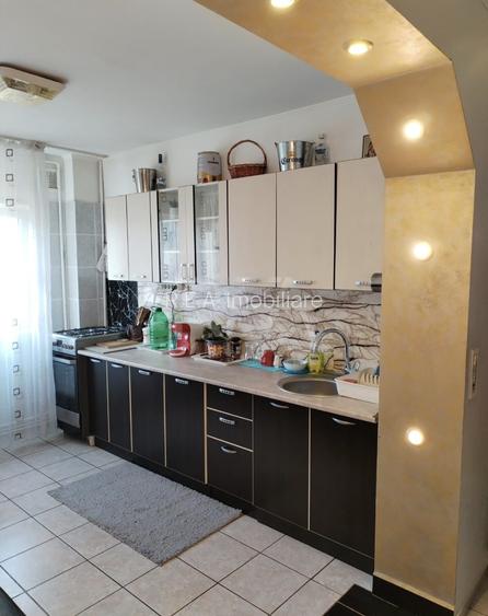 3 camere, 9/10, CENTRALA, bloc 1983, 67mp-Drumul Taberei
