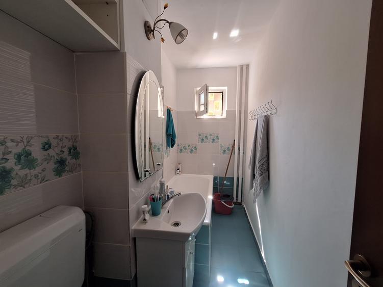 Renovat, mobilat si utilat! Apartament 2 camere-etaj 2-Sagului