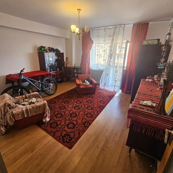 Apartament 3 camere intermediar, Racadau Tampei