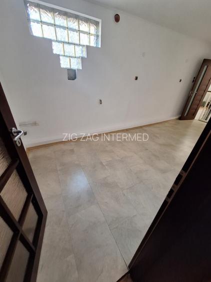 Faleza Nord, imobil P+1, 7 camere - 19