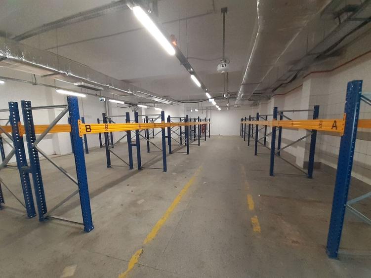 Hala 1336mp, in Pipera, in apropiere de giratoriu